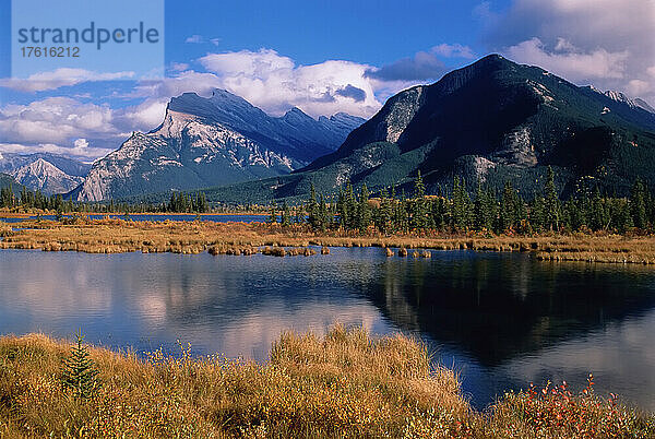 Mount Rundle und Vermilion-Seen Banff-Nationalpark Alberta  Kanada