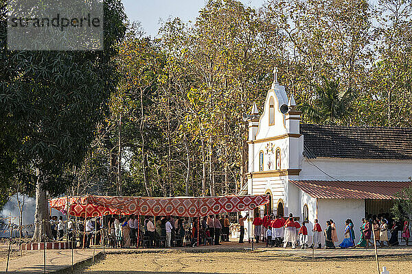 Gottesdienst in der Kirche des Heiligen Antonius auf dem Gelände der Festung Cabo de Rama  Süd-Goa  Indien; Canacona  Goa  Indien