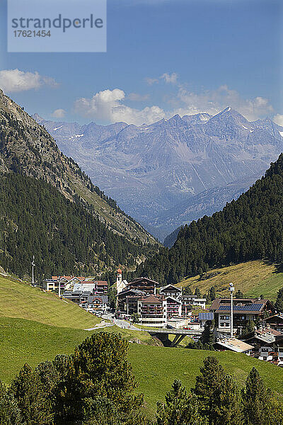 Österreich  Tirol  Sölden  Venter Tal im Sonnenlicht