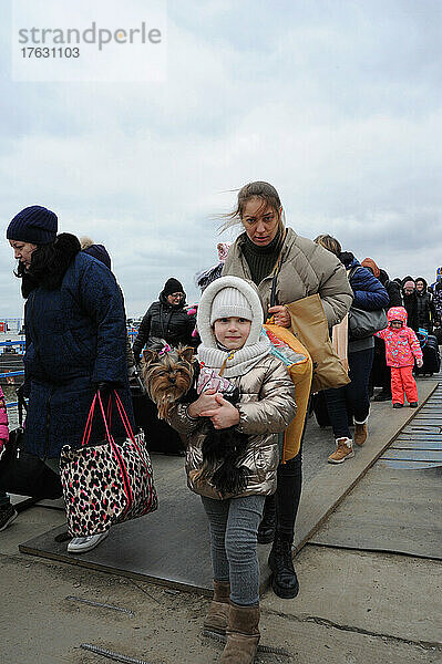 Aufnahme ukrainischer Flüchtlinge am Grenzposten Isaccea - Rumänien