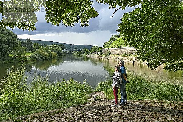 Zusammenfluss von Werra und Fulda zur Weser  Hannoversch Münden  Niedersachsen  Deutschland  Europa