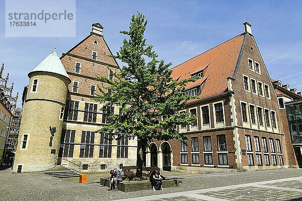 Rückansicht  Hinterhof  Historisches Rathaus  Platz des Westfälischen Friedens  Münster  Nordrhein-Westfalen  Deutschland  Europa