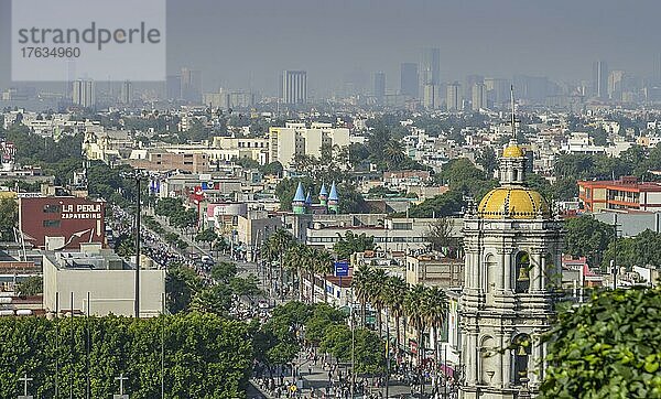 Stadtpanorama  Mexiko Stadt  Mexiko  Mittelamerika