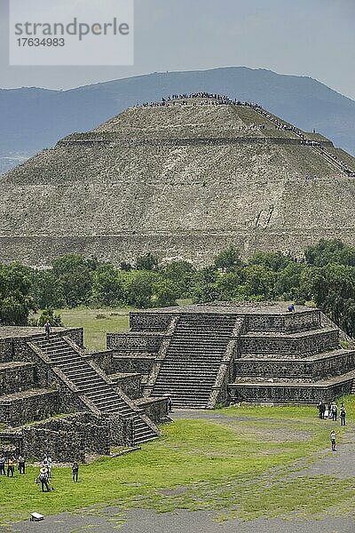 Sonnenpyramide  Ruinenstadt Teotihuacan  Mexiko  Mittelamerika