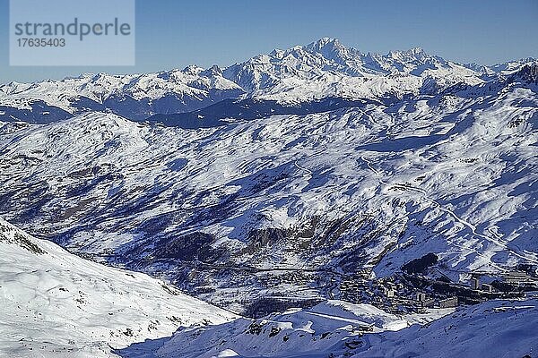 Bergort Les Menuires  Vallee des Belleville  hinten Mont Blanc Massiv  Departement Savoie  Frankreich  Europa