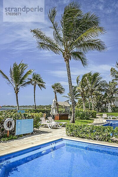 Swimmingpool  Hotelanlage Las Villas Akumal  Akumal  Quintana Roo  Mexiko  Mittelamerika