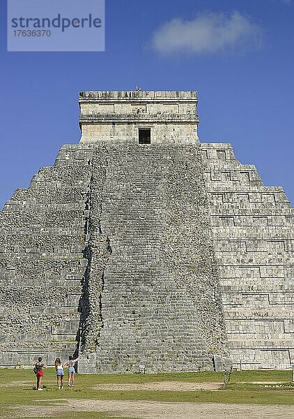 Pyramide des Kukulcan El Castillo  Mayaruinen  Chichen Itza  Yucatan  Mexiko  Mittelamerika