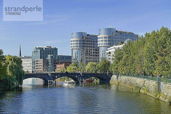 Spree  Meierei Bolle  Spreebogen  Alt-Moabit  Moabit  Berlin  Deutschland  Europa