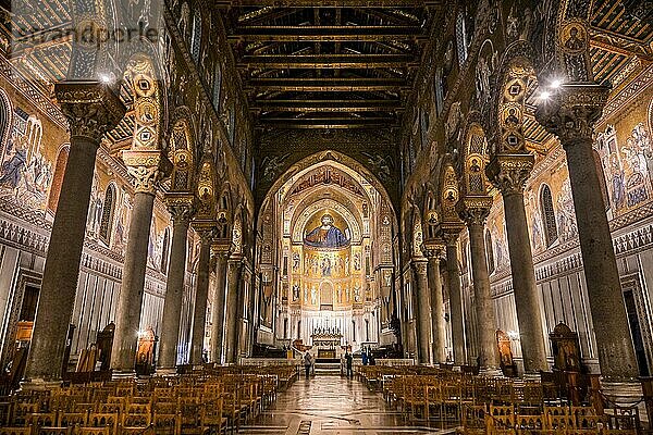 Jesus-Bild  Hauptschiff  Kathedrale Santa Maria Nuova  Monreale  Sizilien  Italien  Europa