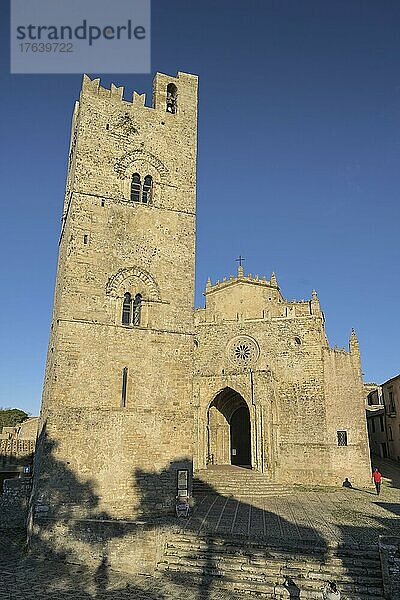 Dom Chiesa Madre mit Glockenturm  Erice  Sizilien  Italien  Europa