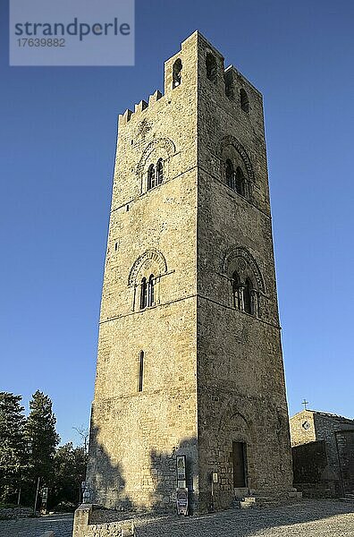 Glockenturm der Chiesa Madre  Erice  Sizilien  Italien  Europa