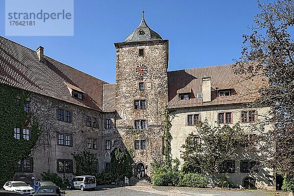 Mittelalterliche Vorderburg mit Wohnturm  Hotel und Burgmuseum  Altstadt  Schlitz  Vogelsberg  Hessen  Deutschland  Europa