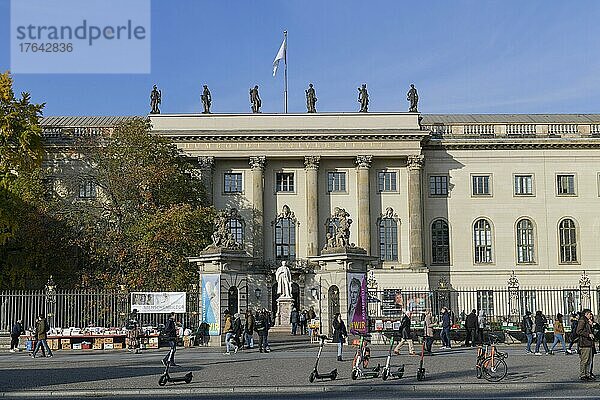 Hauptgebäude  Humboldt-Universität  Unter den Linden  Mitte  Berlin  Deutschland  Europa