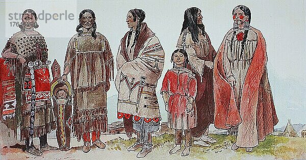 Kleidung  Mode in Nordamerika  Indianer  von links  eine Frau von Kiawa  eine Kanadierin im Lederanzug  eine Dokoto-Frau im Mantel  ein Kind der Assiniboin-Indianer  eine Frau der Snake-Indianer und eine der Cvee- oder Cvih-Indianer  digital restaurierte Reproduktion einer Originalvorlage aus dem 19. Jahrhundert