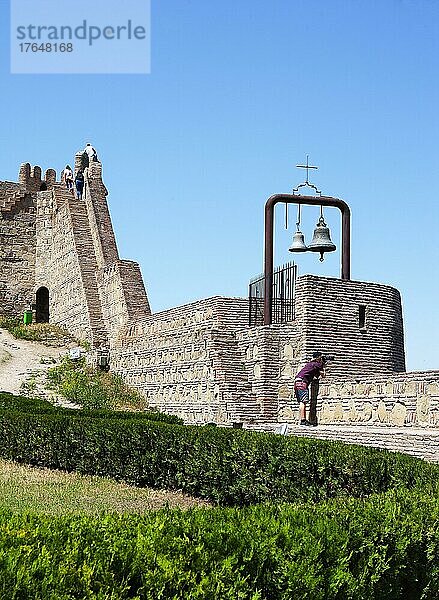 Stadtmauer der Festung Narikala  Tiflis  Georgien  Asien