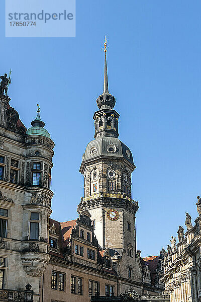 Deutschland  Sachsen  Dresden  Hausmannsturm vor strahlend blauem Himmel