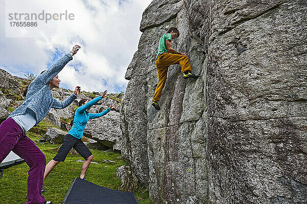 Bouldern an den RAC-Bouldern im Snowdonia-Nationalpark