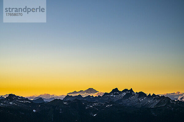 Mount Baker und The North Cascades bei Sonnenuntergang