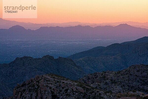 View over Tucson at dusk  Arizona  USA  Nordamerika