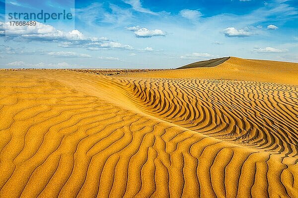 Sam Sand dunes of Thar Desert under beautiful sky  Rajasthan  India