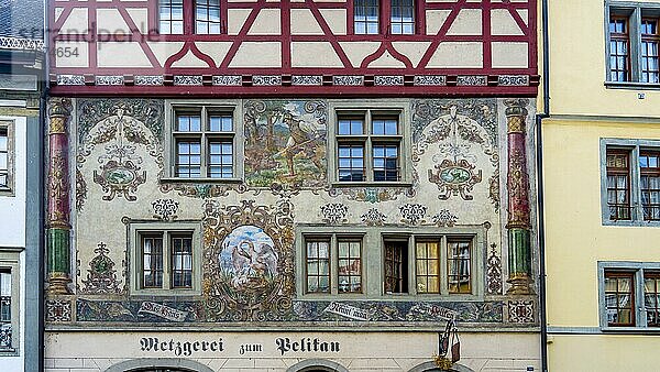 Detail Hausfassaden am Rathausplatz mit alten historischen bemalten Häusern  Stein am Rhein  Schaffhausen  Schweiz  Europa