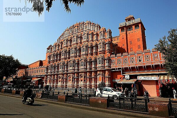 Nordindien  Rajasthan  Stadt Jaipur  Palast der Winde  Indien  Asien