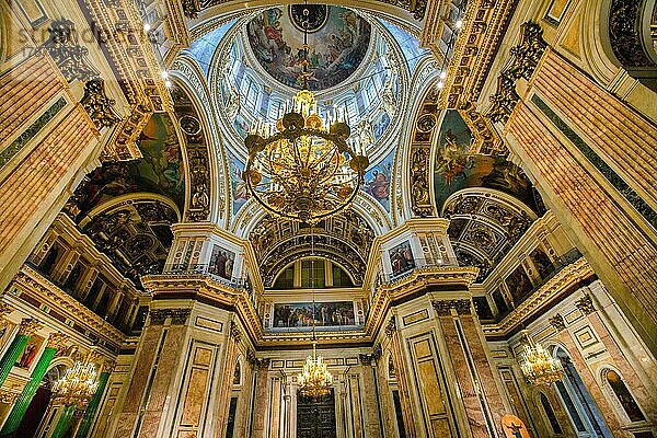 Innenraum der St. Isaak-Kathedrale  St. Petersburg  Russland  Europa