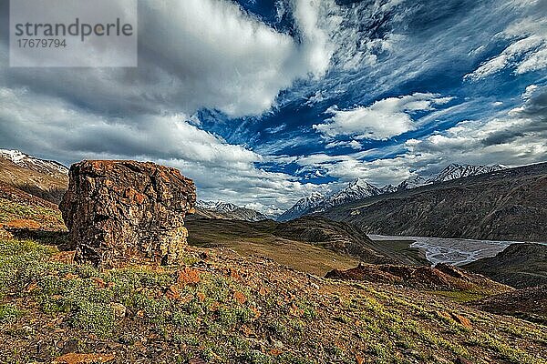 Himalaya-Landschaft im Spiti-Tal. Himachal Pradesh  Indien  Asien