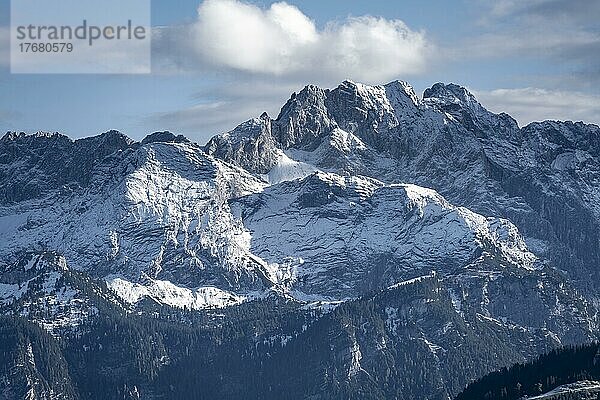 Dreitorspitze  Berge mit Schnee  Berglandschaft  Wettersteingebirge  Abendstimmung  Bayern  Deutschland  Europa