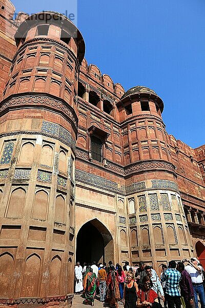 Uttar Pradesh  Agra Fort  das Rote Fort ist eine Festungsanlage und Palastanlage aus der Epoche der Mogulkaiser  Nordindien  Indien  Asien