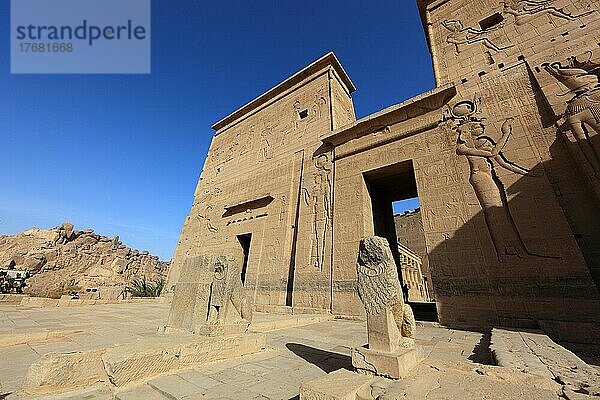 Isistempel  Isis-Tempel von Philä auf der Nil-Insel Agilkia  Isis-Tempel  Teil der Tempelanlage  Oberägypten  Ägypten  Afrika