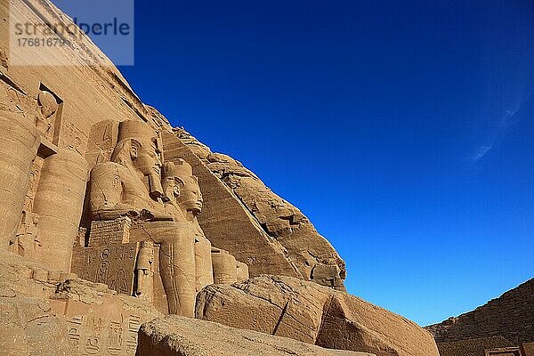 Abu Simbel  auch Abu Simbal  Ebsambul oder Isambul  Tempel Ramses II. Oberägypten  Ägypten  Afrika