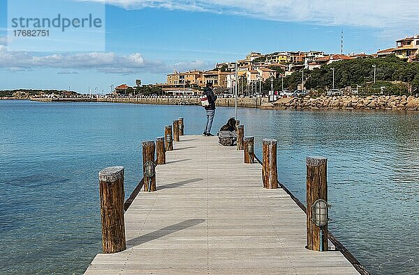 Pier im Badeort Porto Cervo  Sardinien  Italien  Europa