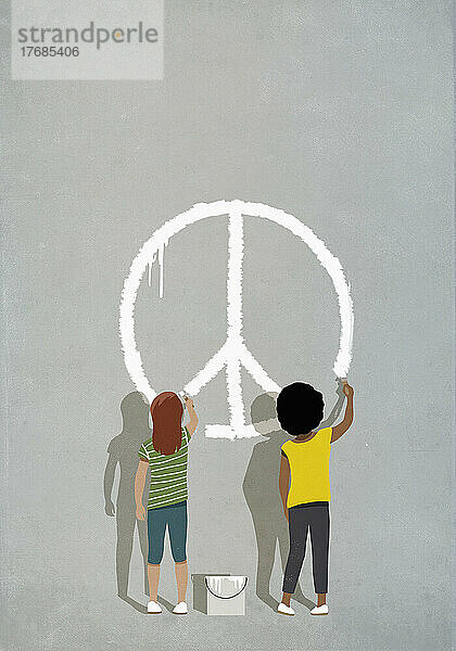 Multirassische Mädchen malen Friedenszeichen an die Wand