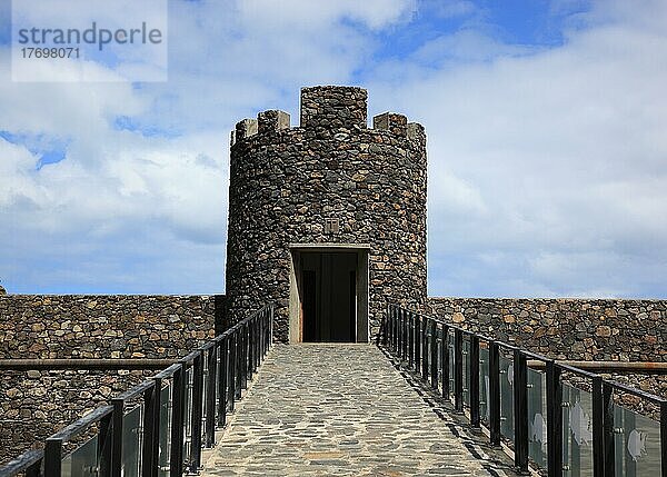 Forte Sao Joao Baptista  kleines Fort  jetzt ein Aquarium  Aquario da Madeira in Porto Moniz  an der Nordwestküste  Madeira  Portugal  Europa