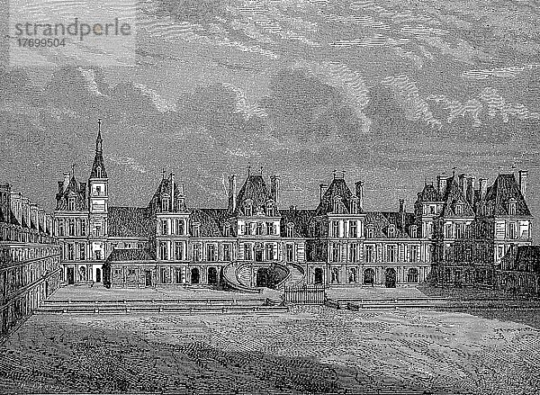 Schloss Fontainebleau in Fontainebleau  Departement Seine-et-Marne  ist ein französisches Schloss rund 60 km südlich von Paris  das zeitweilig unter anderem von Kaiser Napoleon Bonaparte genutzt wurde  Historisch  digital restaurierte Reproduktion einer Vorlage aus dem 19. Jahrhundert