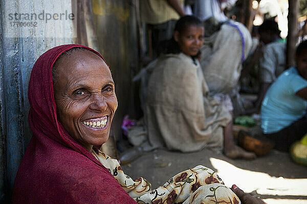 Porträt einer Frau mit Kopftuch; Äthiopien