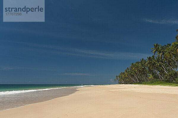 Strand an der Südküste  in der Nähe von Unawatuna; Sri Lanka