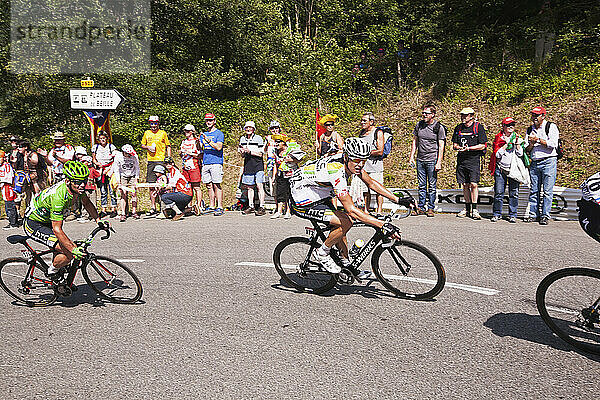 Radfahrer bei der Tour De France; Pyrenäen  Frankreich