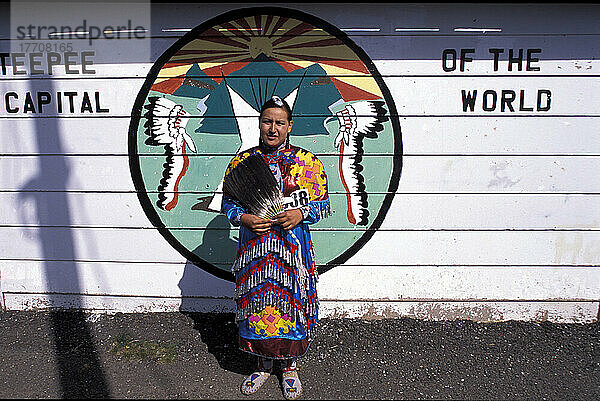 Die jährliche Crow-Messe ist die Tipi-Hauptstadt der Welt  Crow-Reservate; Montana. Vereinigte Staaten von Amerika