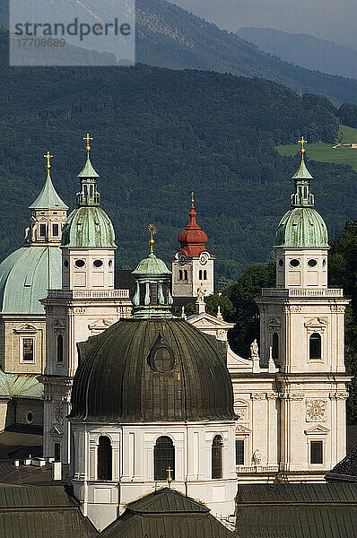 Europa  Österreich  Saltzburg  Kirchturmspitzen Türme