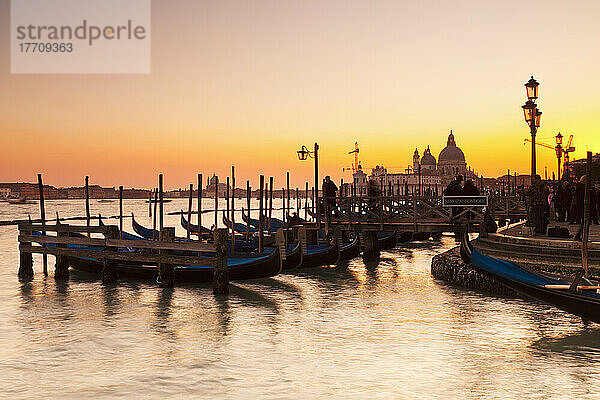 Venedig in der Abenddämmerung; Venedig  Italien