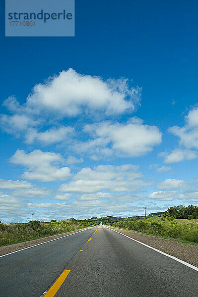 Auf dem Weg nach Santa Barbara Do Sul  Rio Grande Do Sul  Brasilien