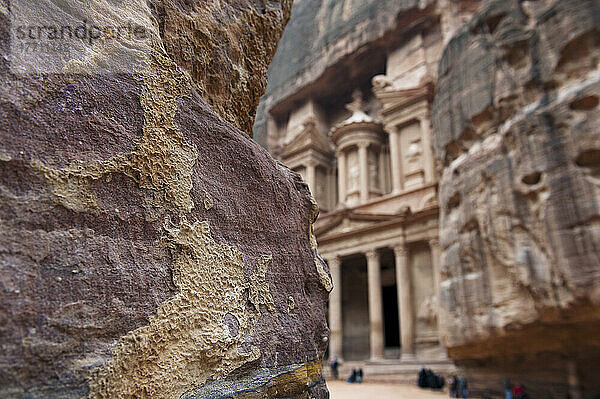 Schatzkammer in Petra  auch bekannt als El Khazneh Nabataean  eines der neuen sieben Weltwunder; Petra  Jordanien