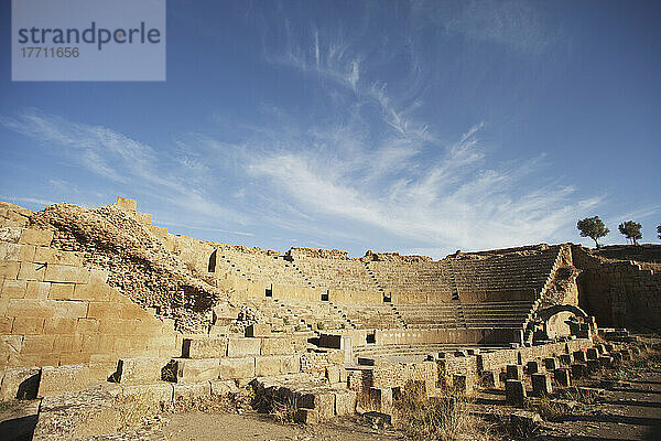 Das römische Theater  Timgad  in der Nähe von Batna; Algerien