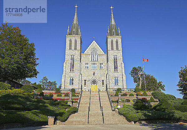 Frontfassade der römisch-katholischen Kirche Martyrs' Shrine; Midland  Ontario  Kanada