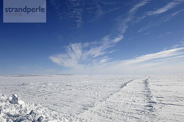 Eisstraße  Cambridge Bay  Nunavut