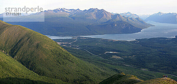 Bennett Lake vom Caribou Mountain  Carcross  Yukon