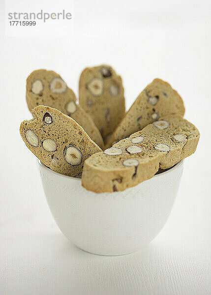 Biscotti in einer Tasse