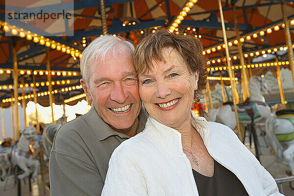 Älteres Ehepaar beim Karneval  Brantford  Ontario